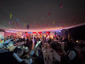 FKK Programm 2026 - Stimmung im Saal