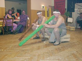 Aboriginals mit ihren Didgeridoo